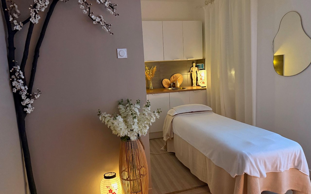 Intérieur du salon de massage et Shiatsu LM Harmonie au 3 rue Saint-Ferréol 13001 Marseille